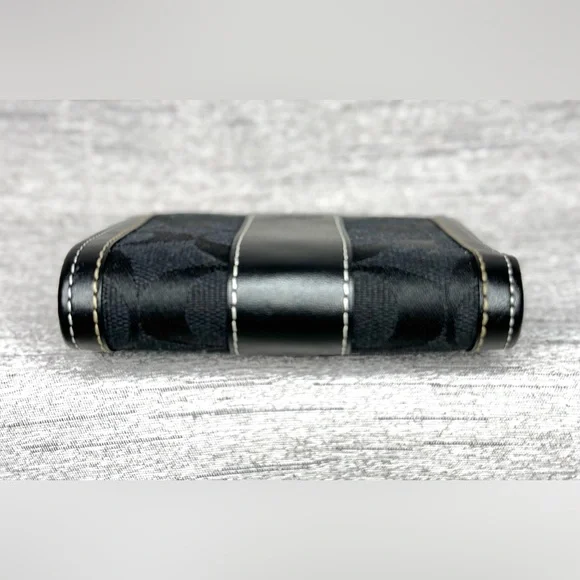 Coach Black Leather Signature Mini Wallet w/ Kisslock & Bi-Fold Snap Closure - Picture 10 of 15